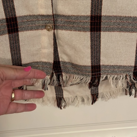 Entro Black and White Plaid Button Down Shirt - Picture 5 of 10